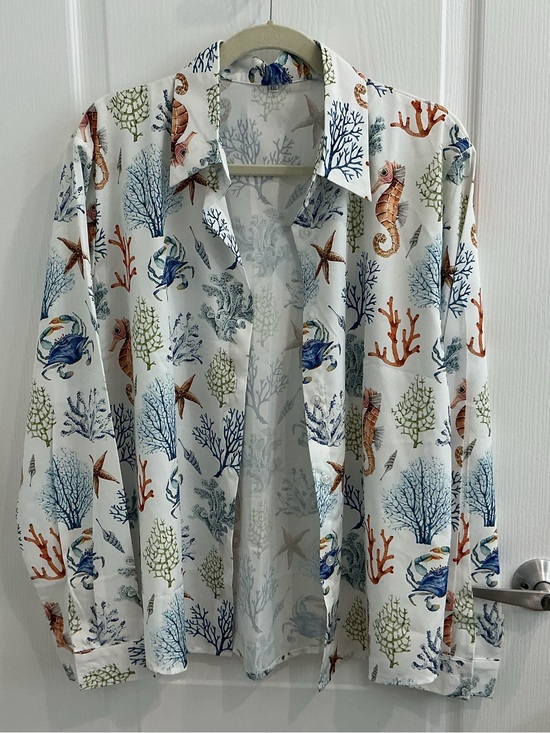 Tops - Ocean Print Button-Up Blouse in White with Blue & Rust Accents